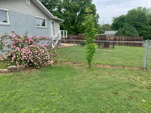 609 E Main St, Flippin, AR 72634 photo 4
