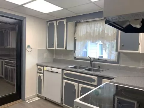 609 E Main St, Flippin, AR 72634 photo 7