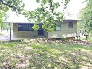 3497 S Pilot Knob Dr, Harrison, AR 72601