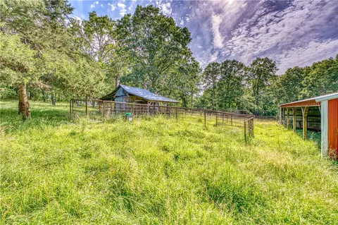 Exterior - 2811 N Harmon Rd, Harrison, AR 72601 photo 14 of 16