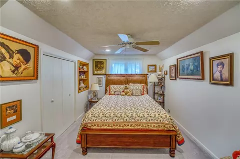 Bedroom - 2811 N Harmon Rd, Harrison, AR 72601 photo 3 of 5