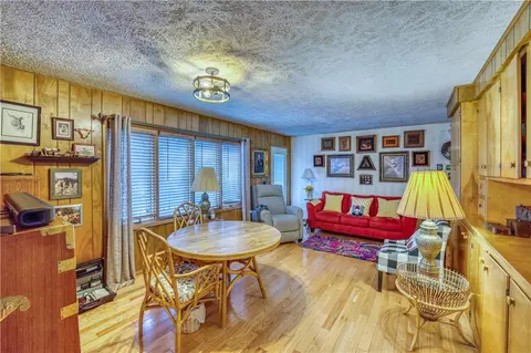 Living - 2811 N Harmon Rd, Harrison, AR 72601 photo 3 of 4
