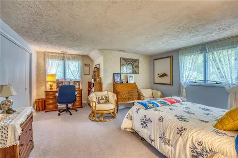 Bedroom - 2811 N Harmon Rd, Harrison, AR 72601 photo 4 of 5
