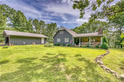 2811 N Harmon Rd, Harrison, AR 72601
