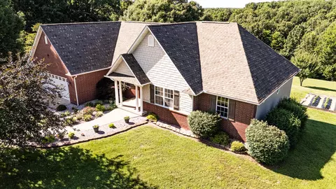 1902 Oakridge Dr, Harrison, AR 72601
