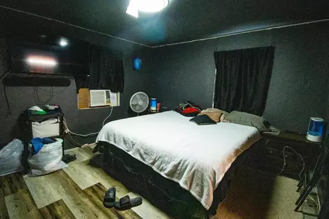 Bedroom - Hc 33 Box 45, Compton, AR 72624 photo 5 of 5