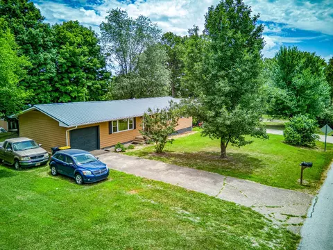 View/Area - 207 Glenview St, Harrison, AR 72601 photo 2 of 7