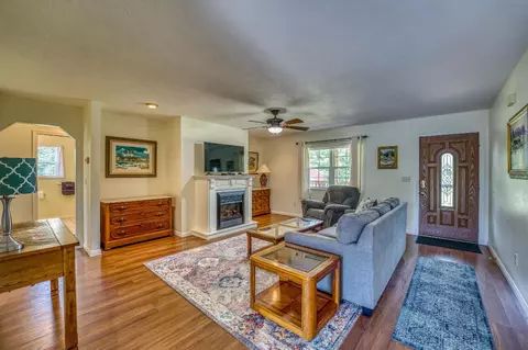 10447 Sutton Pl, Harrison, AR 72601 photo 3