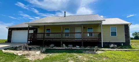 2930 Woodland Ln, Harrison, AR 72601