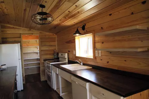 Kitchen - 7968 Ar 7, Jasper, AR 72641 photo 2 of 4