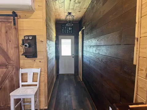 Entry Way - 7968 Ar 7, Jasper, AR 72641 photo 3 of 3