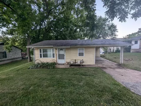 405 N 3rd St, Harrison, AR 72601 photo 2