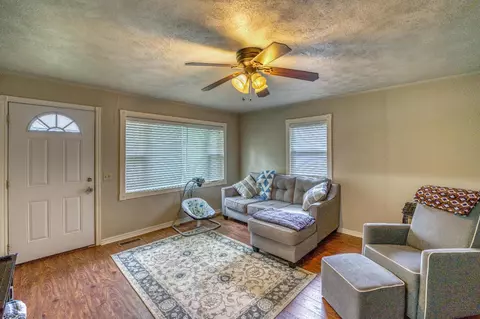405 N 3rd St, Harrison, AR 72601 photo 4