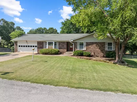 111 Prairie Dr, Harrison, AR 72601