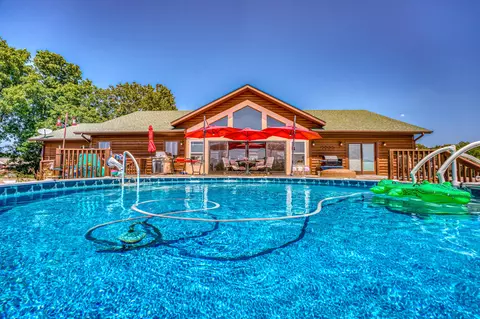 Exterior - 2539 N Ridgeway Loop, Harrison, AR 72601 photo 2 of 12