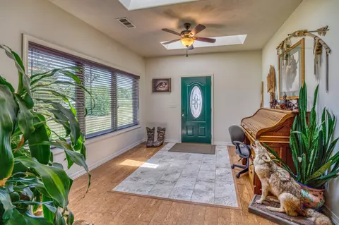 Entry Way - 2539 N Ridgeway Loop, Harrison, AR 72601 photo 2 of 3