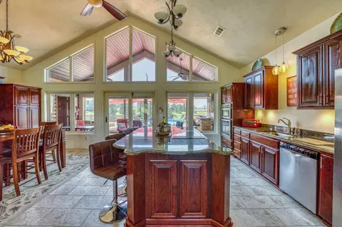 Kitchen - 2539 N Ridgeway Loop, Harrison, AR 72601 photo 1 of 2