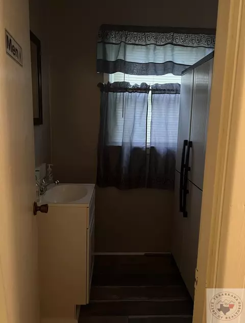 1002 Jackson St Texarkana Ar 71854, Texarkana, AR 71854 photo 8