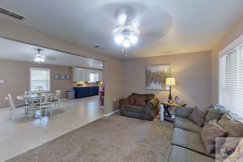 2305 E Avenue B, Hooks, TX 75561 photo 3