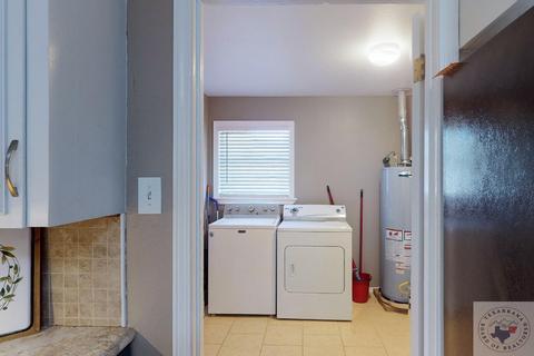 2305 E Avenue B, Hooks, TX 75561 photo 10