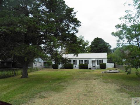 9 Craig Pl, Hooks, TX 75561 photo 1