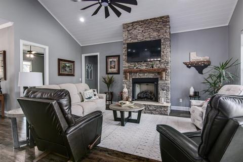 3061 Goodwin Rd, Hooks, TX 75561 photo 4