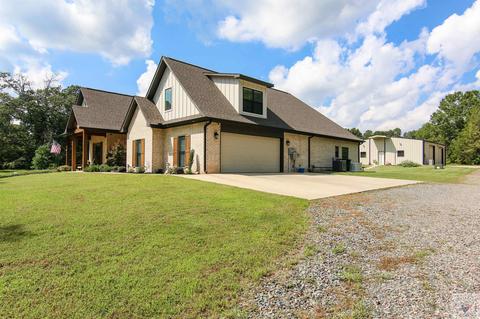 3061 Goodwin Rd, Hooks, TX 75561 photo 2