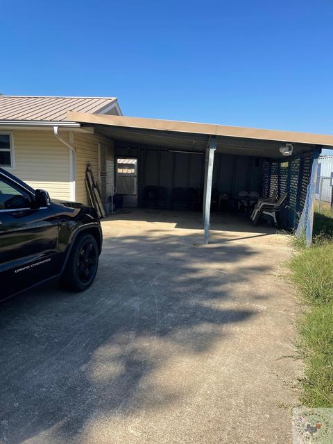 1589 Goodwin Rd, Hooks, TX 75561 photo 3