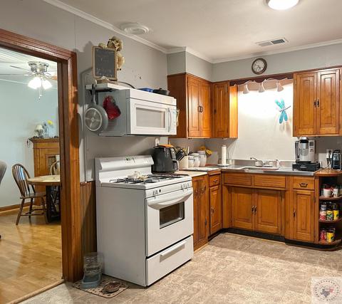1141 E Front St, De Kalb, TX 75559 photo 5