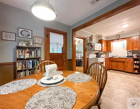 1141 E Front St, De Kalb, TX 75559 photo 4