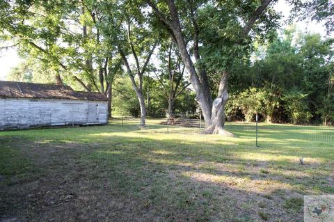1141 E Front St, De Kalb, TX 75559 photo 17