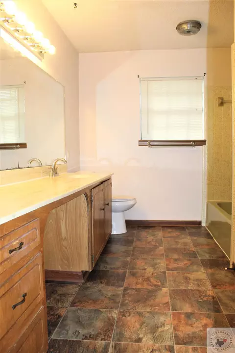 205 Rex Ave Hooks Tx 75561, Hooks, TX 75561 photo 11