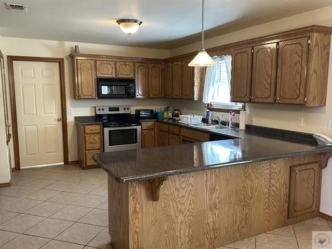 2020 Parkview, Ashdown, AR 71822 photo 3