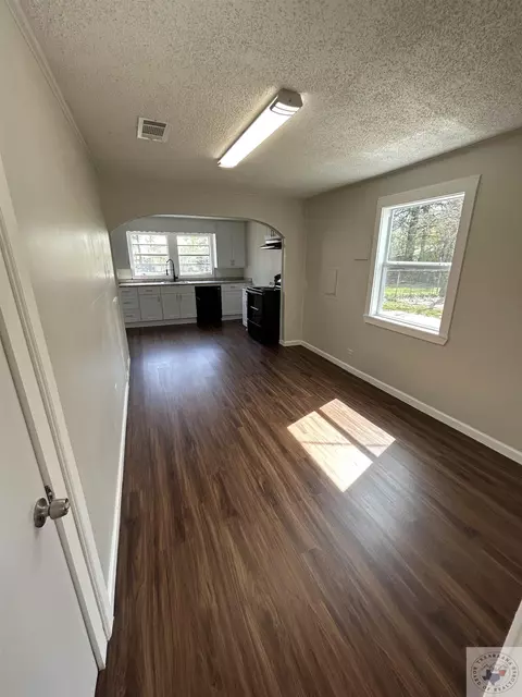 104 E 25th St Hooks Tx 75561, Hooks, TX 75561 photo 4