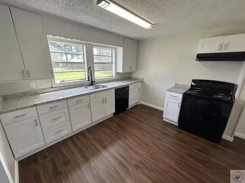 104 E 25th St Hooks Tx 75561, Hooks, TX 75561 photo 5