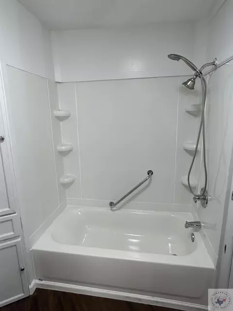 104 E 25th St Hooks Tx 75561, Hooks, TX 75561 photo 9