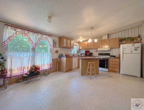 355 N Austin, Avery, TX 75554 photo 6