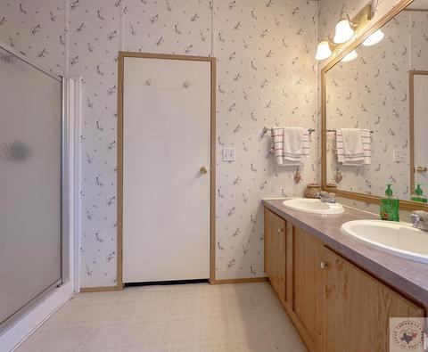355 N Austin, Avery, TX 75554 photo 10