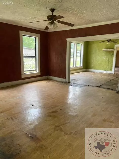 902 E 2nd, Hope, AR 71801 photo 3
