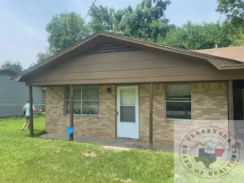609 Logan, Texarkana, AR 71854 photo 1