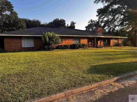 300 E 23, Texarkana, AR 71854 photo 1