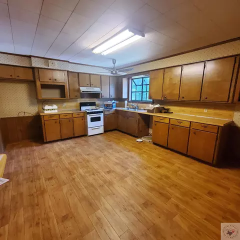 1205 E Short 21st, Texarkana, AR 71854 photo 3