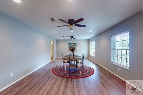 1303 E Avenue A Hooks Tx 75561, Hooks, TX 75561 photo 5