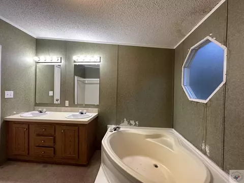 709 E 11th Hooks Tx 75561, Hooks, TX 75561 photo 11