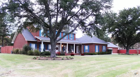 402 E Avenue G Hooks Tx 75561, Hooks, TX 75561 photo 1