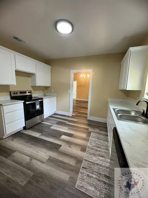 415 E 9th, Texarkana, AR 71854 photo 5