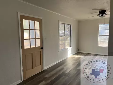 203 E 7th, Hooks, TX 75561 photo 3
