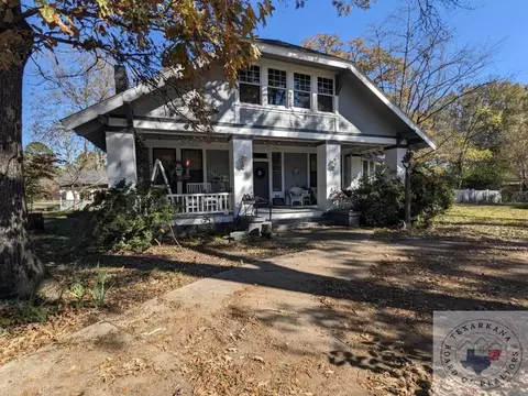 570 N 4th St, Ashdown, AR 71822 photo 1