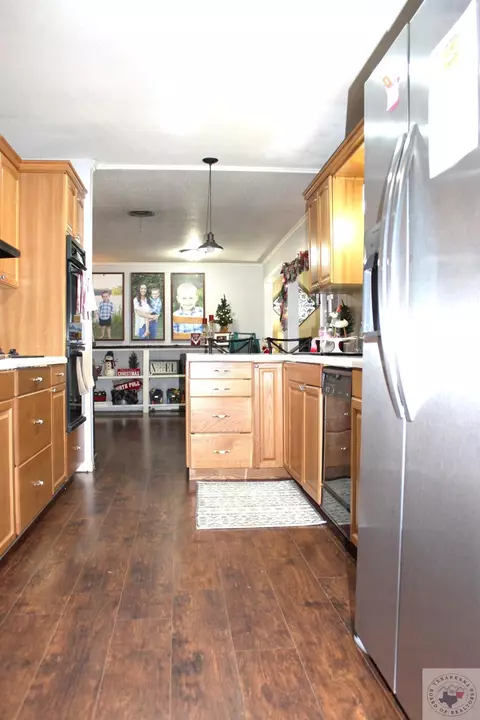 601 E 9th St, Hooks, TX 75561 photo 15