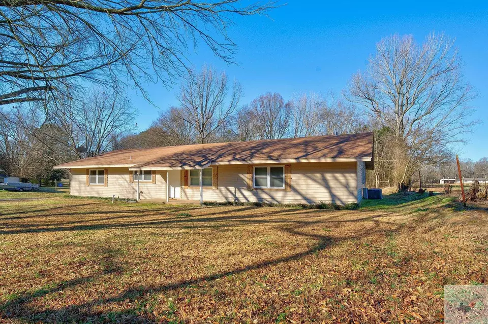 1033 N Fm 2148, Texarkana, TX 75501 22 Photos Movoto